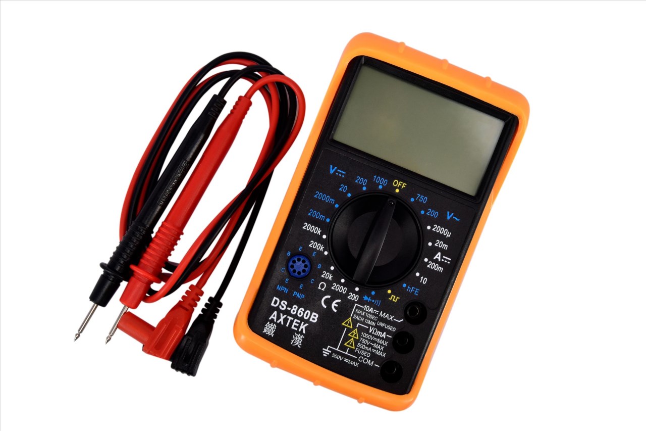 96-898 大液晶數位電錶 DT-860B