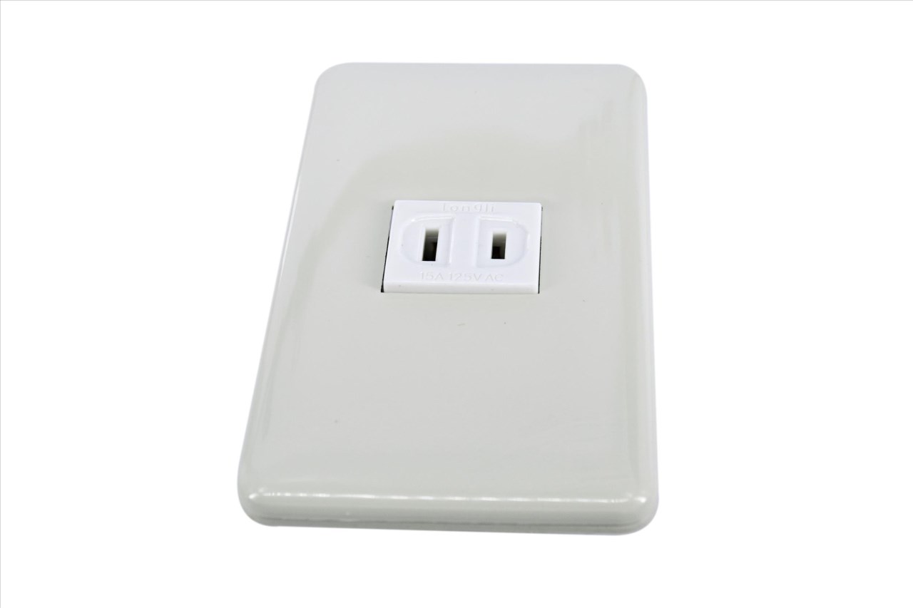 97-081 組合式插座-1插 15A / 125V