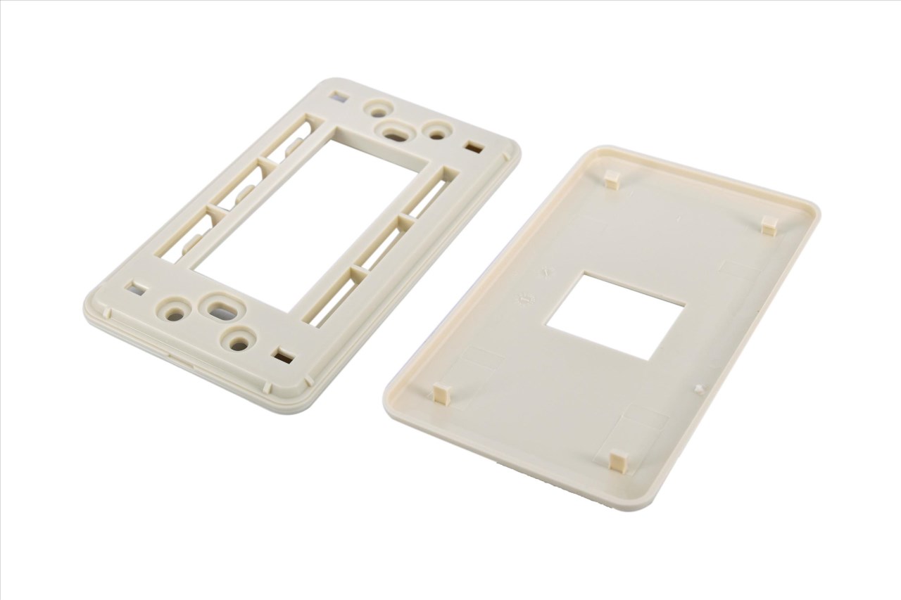 97-051 卡式蓋板-1聯1孔