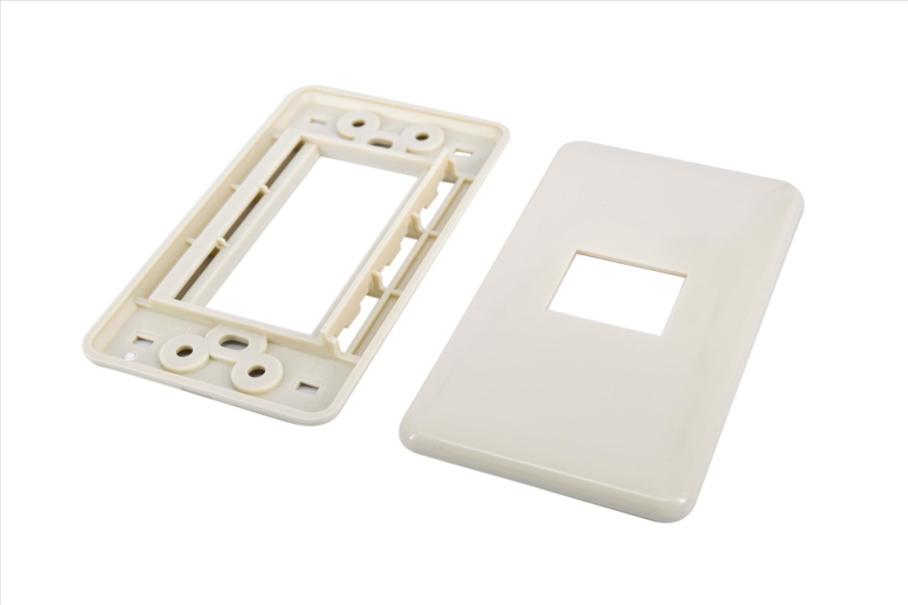 97-051 卡式蓋板-1聯1孔